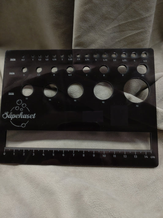 Strikkepinnemåler – liten hjelper for store prosjekter